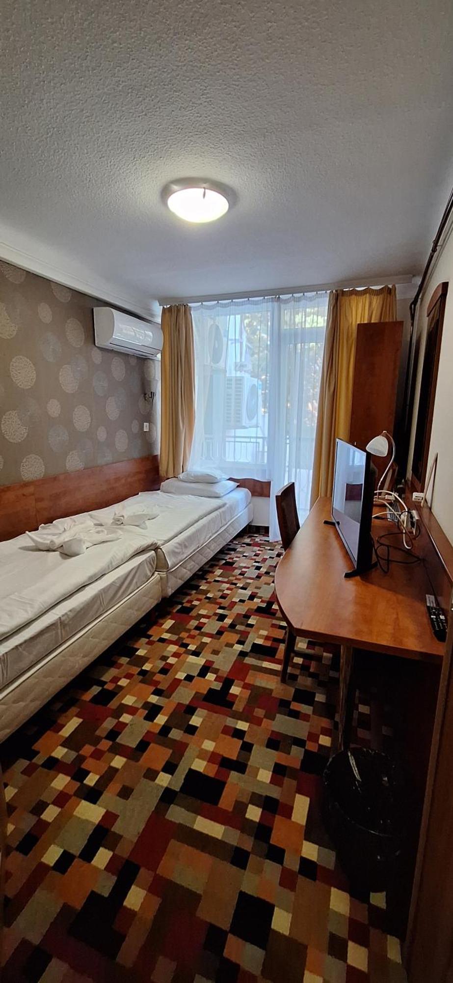 Atryum Hotel Szolnok Exterior photo