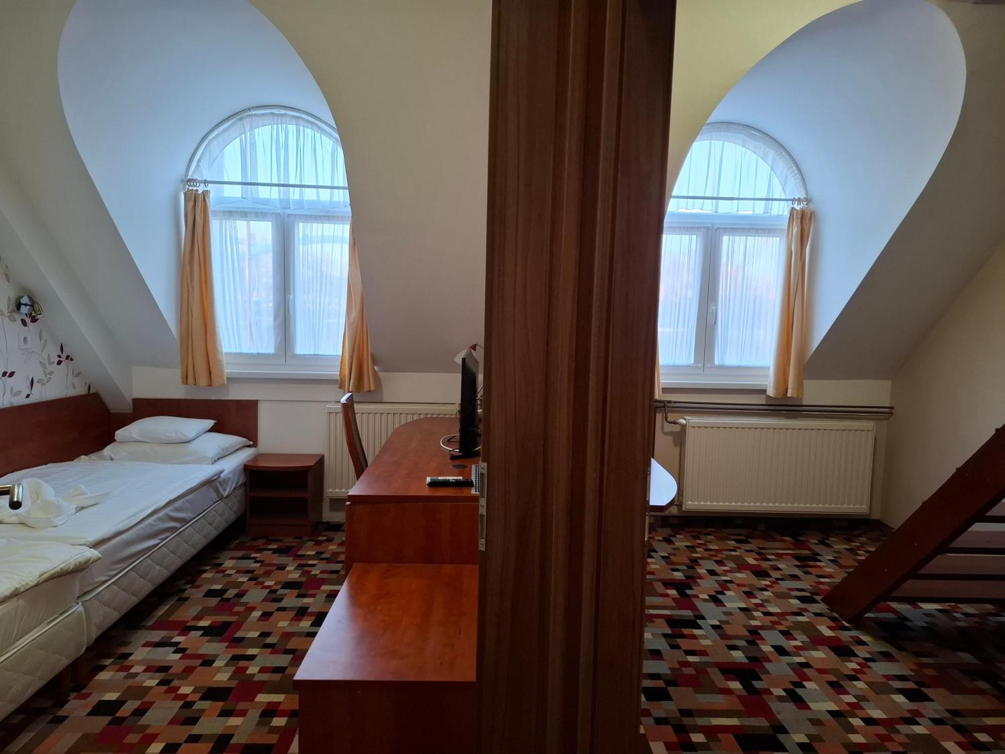 Atryum Hotel Szolnok Exterior photo